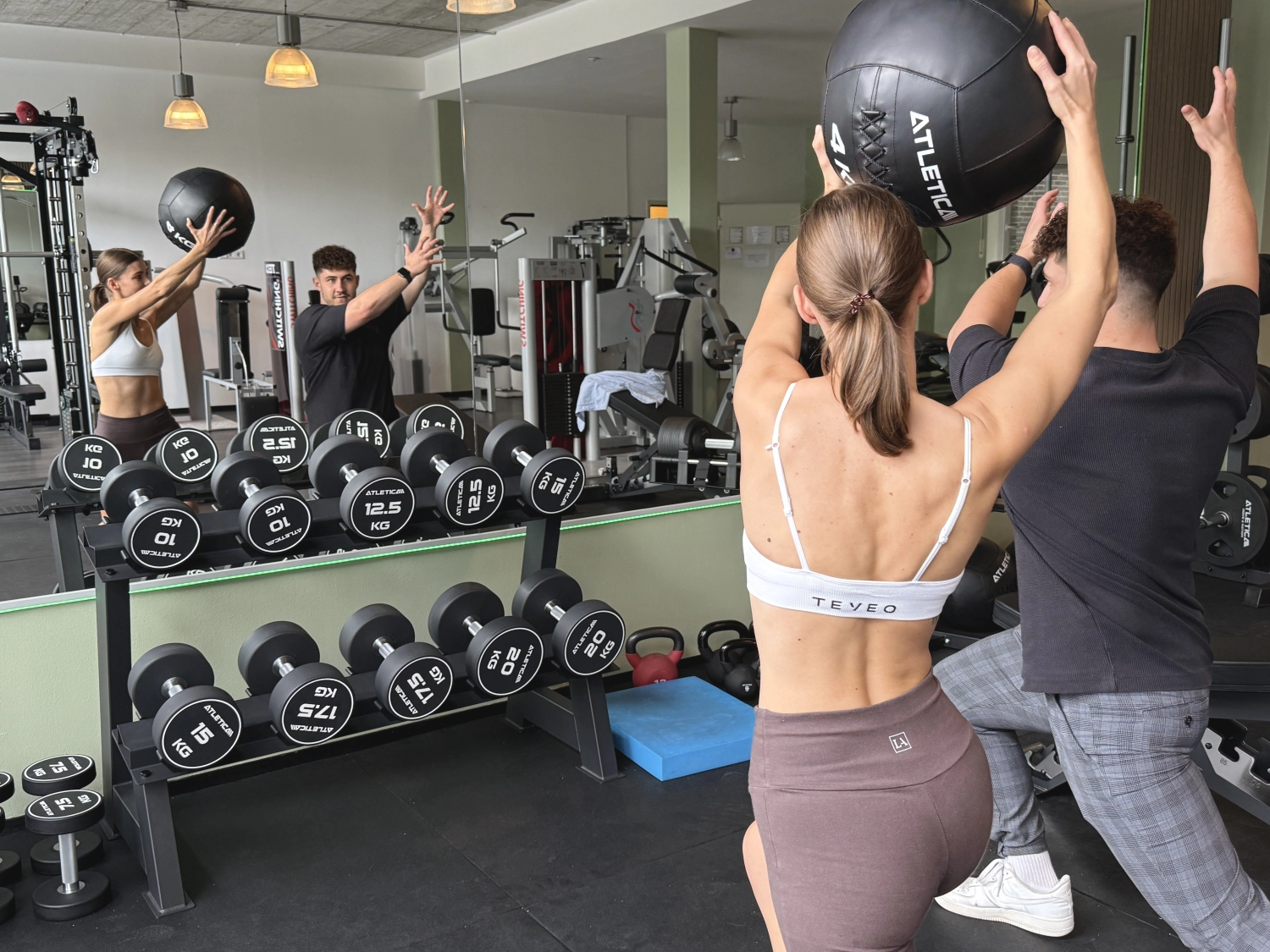 React Heinsberg, Physiotherapie Heinsberg, Physiotherapeut Heinsberg, Osteopathie Heinsberg, Chinesische Physiotherapeutin, Re.act